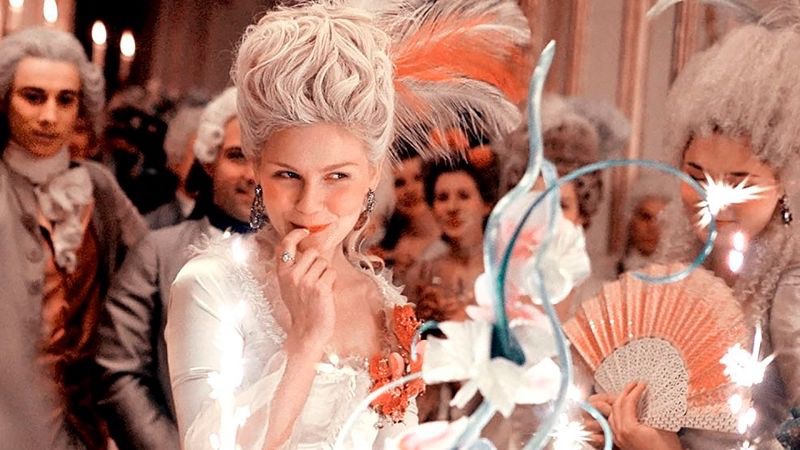 how historical accurate is Marie Antoinette 2006